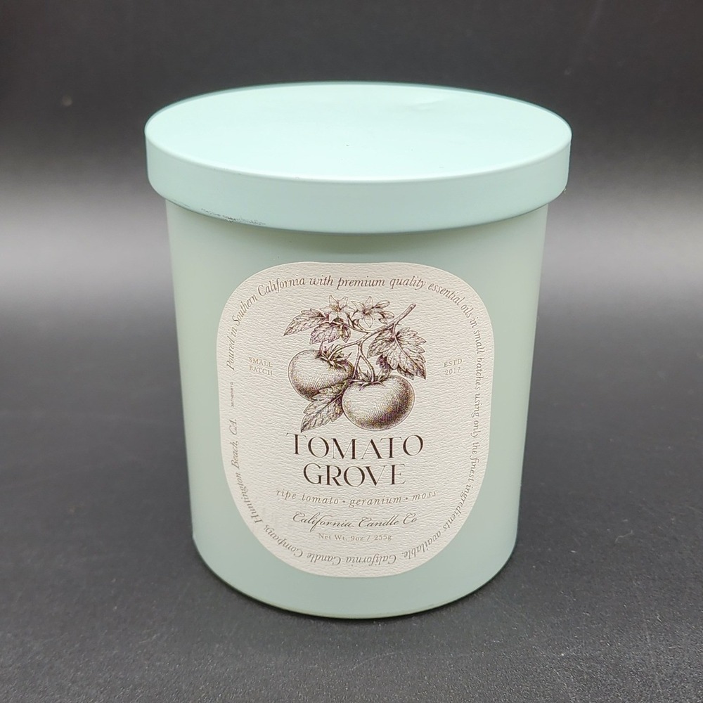 Leoben Company 9oz Green Tomato Grove Scented Candle Garden Earthy Herbarium